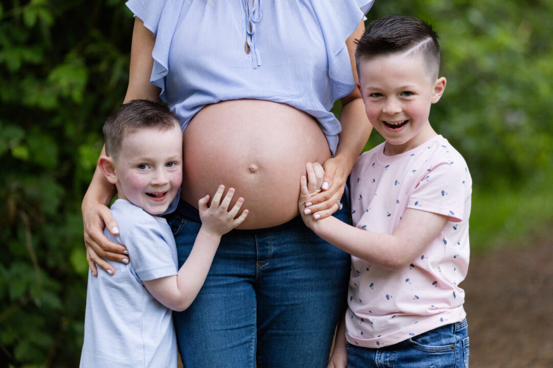 Daisies & Buttercups Photography in Moy maternity pregnancy family photo parkanaur tyrone